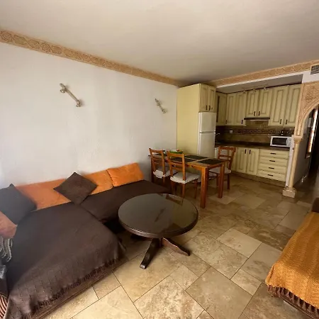 Apartamento En El Centro A Dos Minutos De La Playa Apartment *